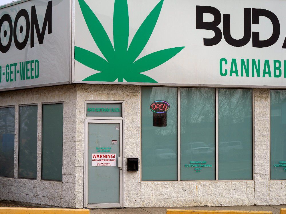 Rising cannabis store robberies in Alberta leads industry advocate to ask for new rules