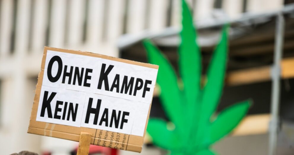 Cannabis-Legalisierung: Wann kann man in Deutschland legal einen Joint kaufen?
