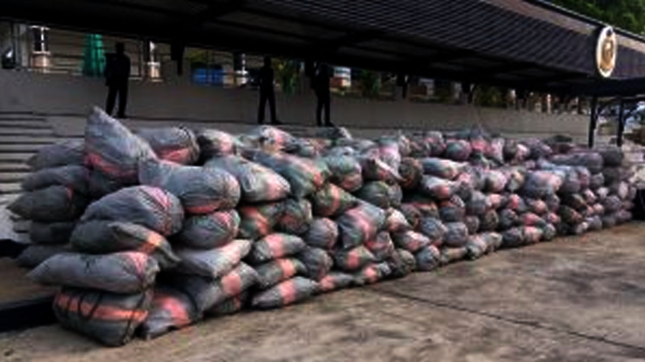 Nigerian Navy intercepts cannabis worth N500m, launches manhunt