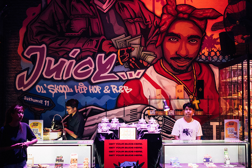 Weed & Jams: New Bangkok nightclub ‘Juicy’ now caters to lovers of cannabis & hip-hop