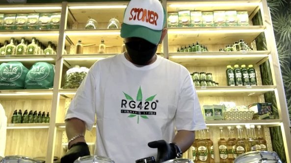 In Thailandia aprono i primi cannabis store, e i turisti apprezzano